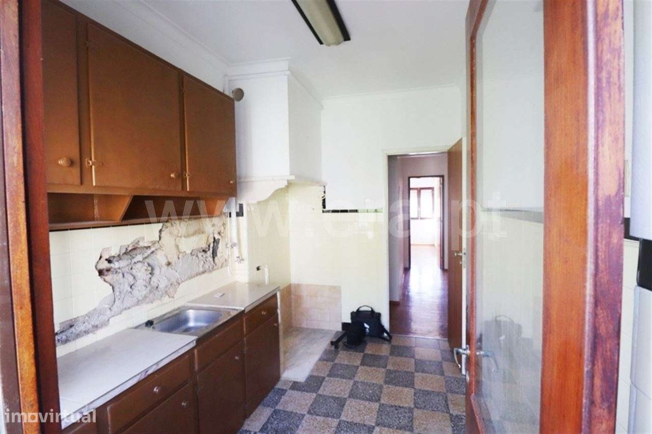 Apartamento T2 de origem; Cruz de Pau-14