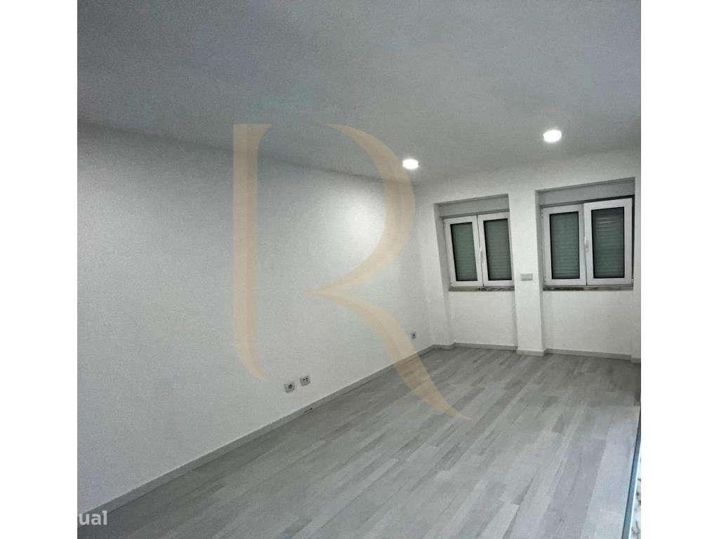 Apartamento T1 remodelado na Cruz de Pau - Seixal-3