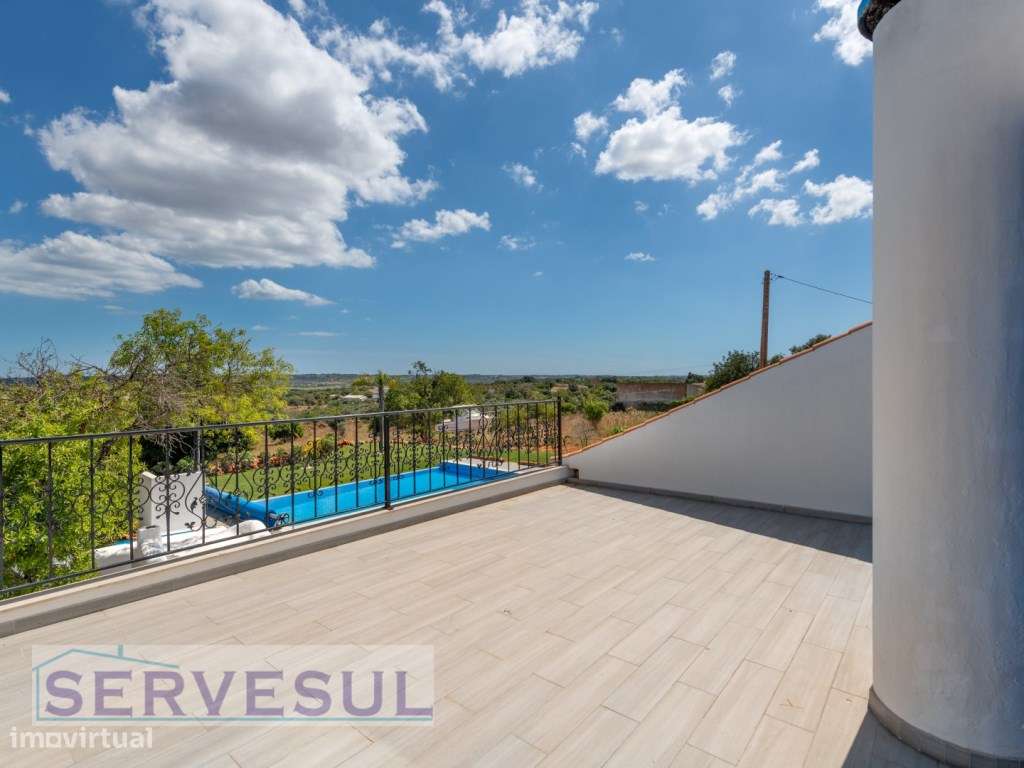 Luxuosa Moradia de luxo de 2 andares composta por 4 quartos, com um...-29