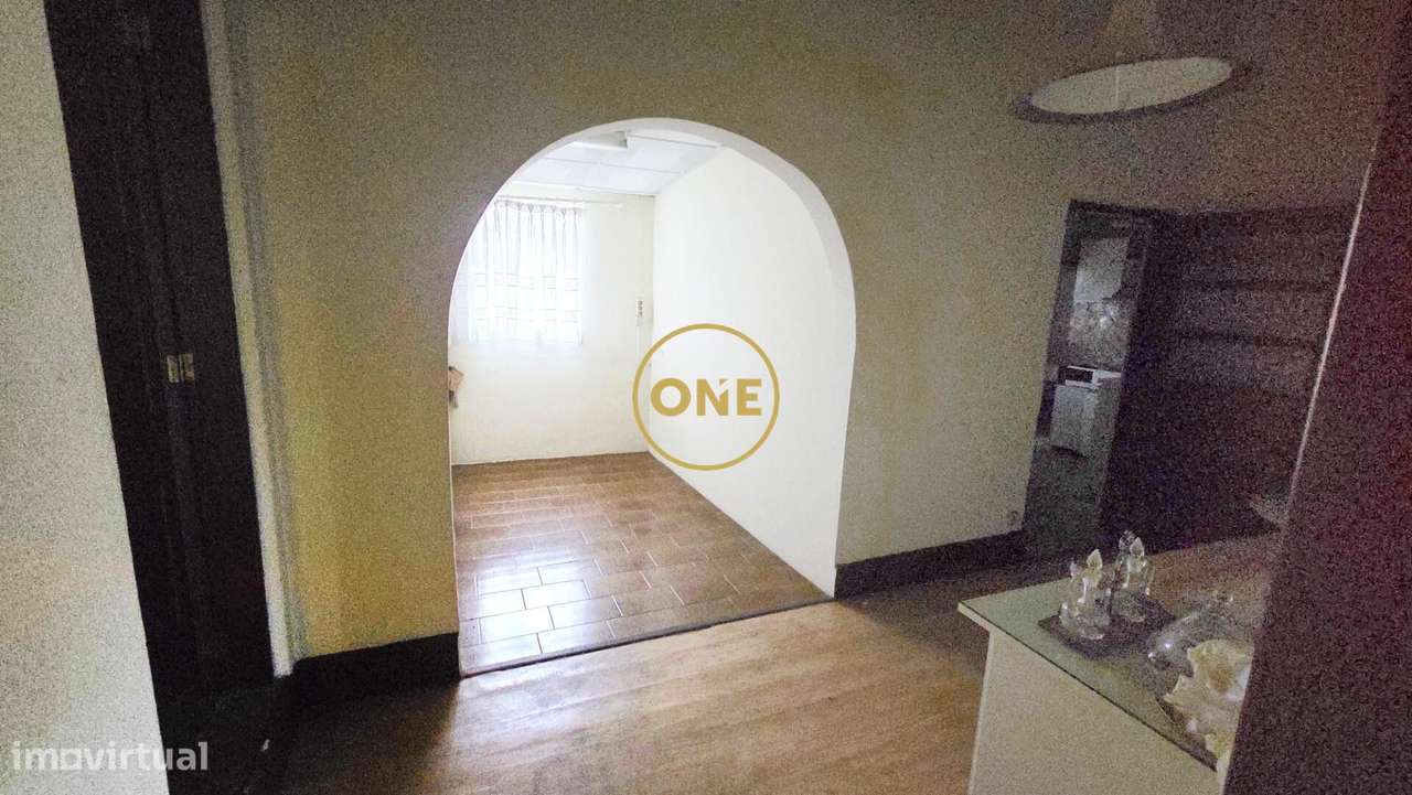 Moradia T2 para Restauro na Trofa - Grande imagem: 5/24