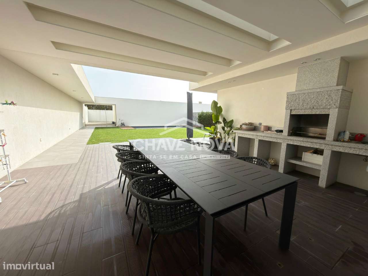 Moradia em Banda V5 Como Nova c/ Piscina em Valadares (Praias) - Grande imagem: 5/54