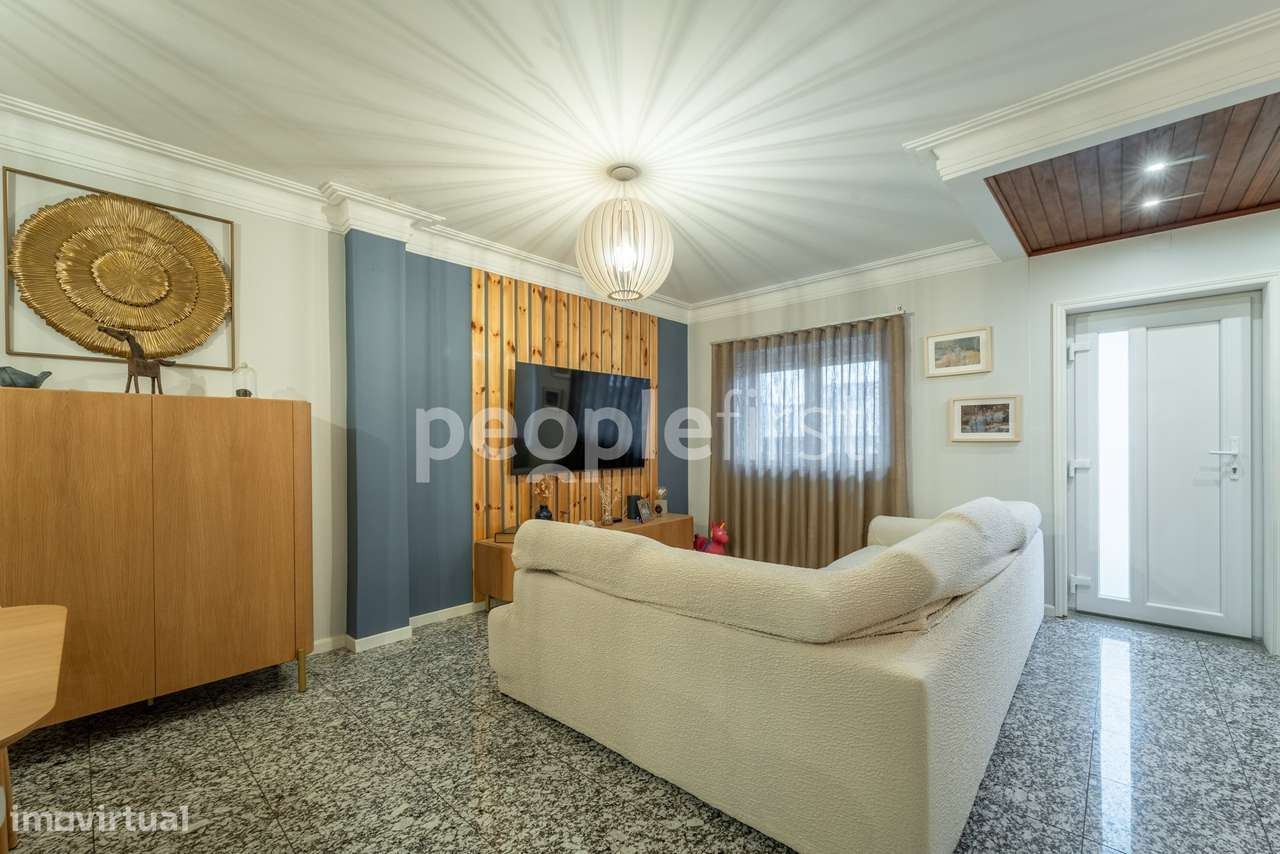 Moradia com garagem no centro da Senhora da Hora - Grande imagem: 5/34