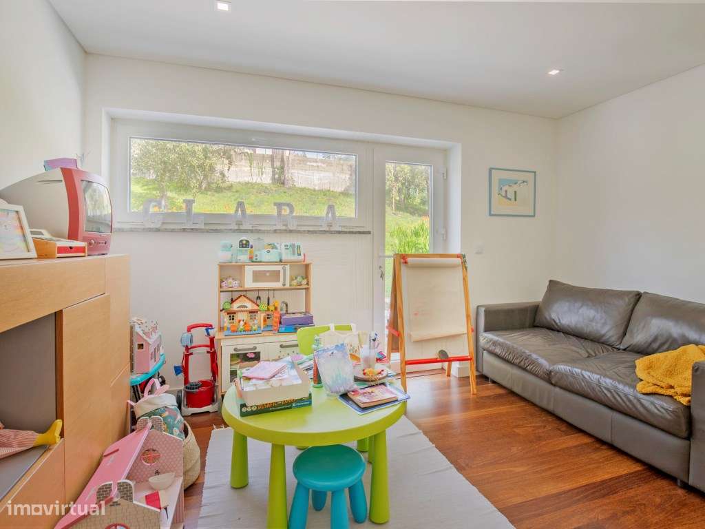 EXCLUSIVO | Moradia V6 de Sonho no Coração da Cotovia, Sesimbra-32