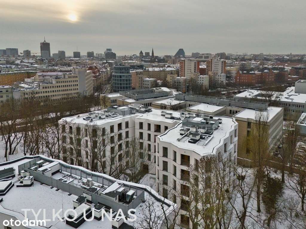 Przestronny apartament na ostatnim piętrze-18