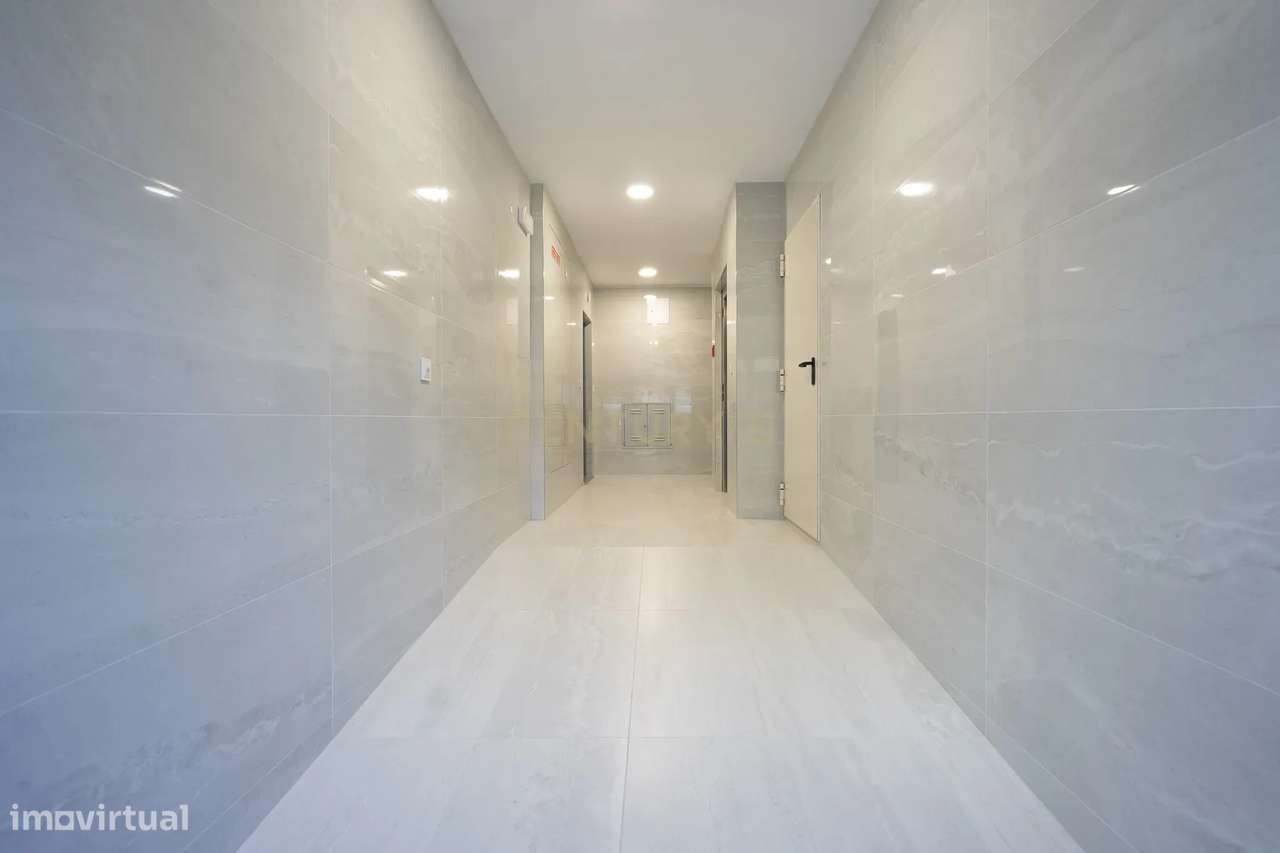 Apartamento T3 - Seminovo - C/ garagem - Grande imagem: 5/41