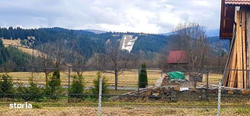 Vand teren intravilan cu toate utilitatile la poarta - Imagine principală: 3/7