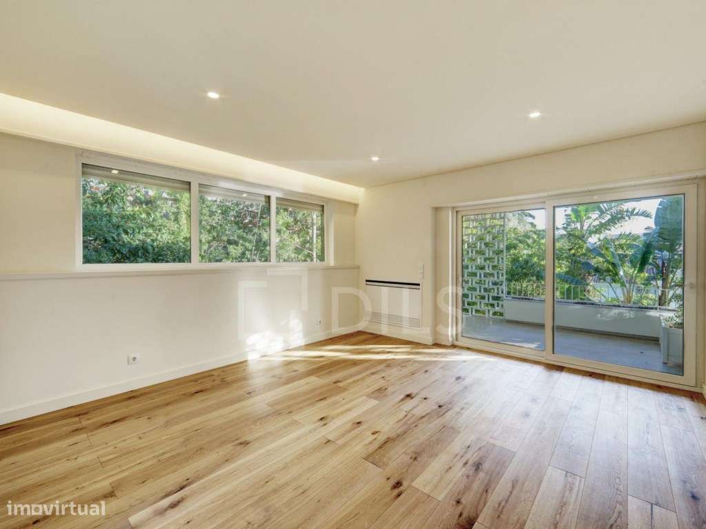 Moradia T8 renovada com vistas panorâmicas e jardim, em Cascais - Grande imagem: 5/60