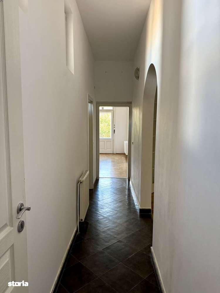 Vand apartament 3 camere, ultracentral, Piata Mica-13