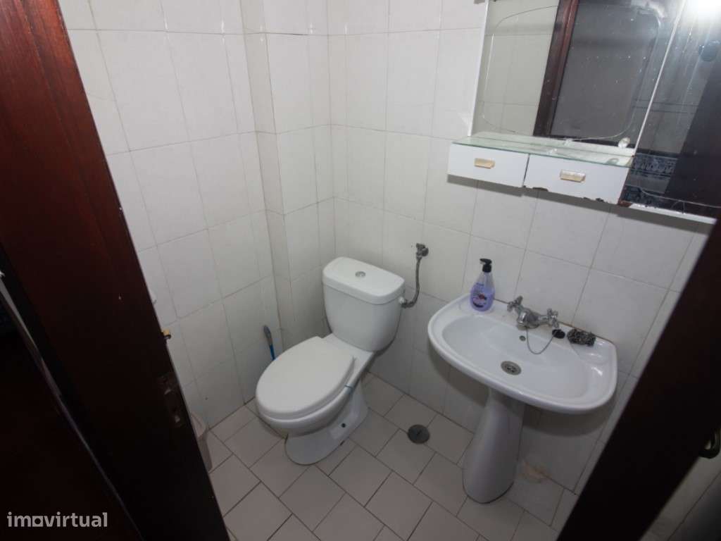T3 para Remodelar no Centro de Samora Correia | Excelente Potencial-19