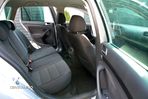 Volkswagen Golf 2.0 TDI Highline - 12