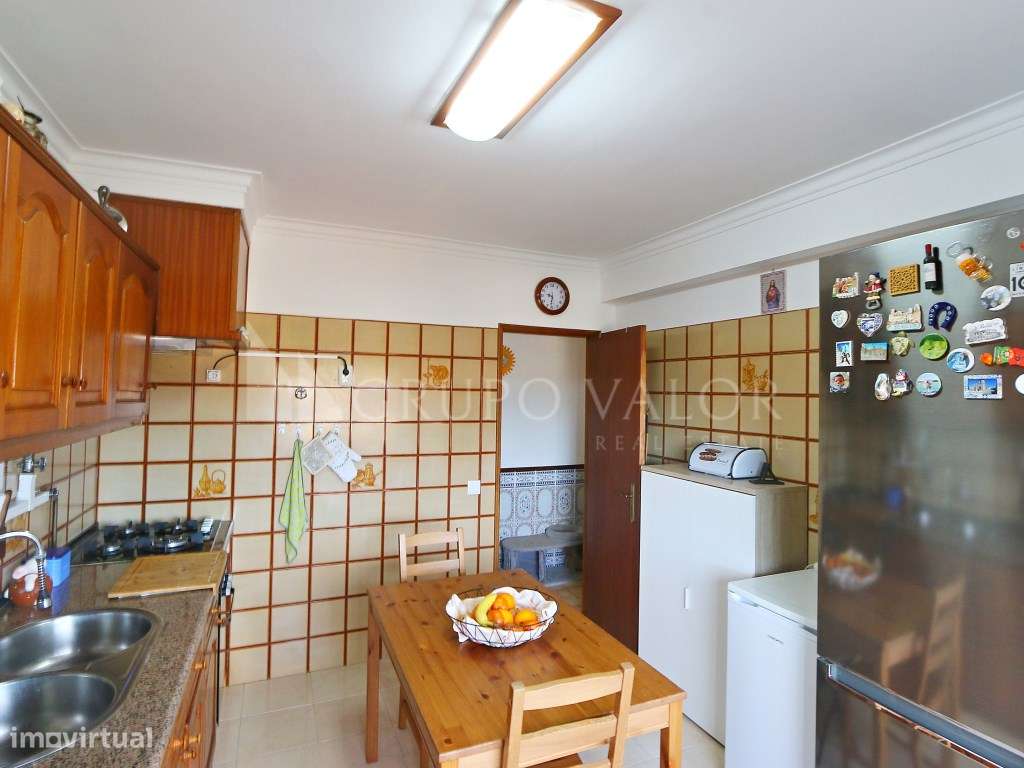 Apartamento T2 com Arrecadação, Algueirão Mem Martins-5