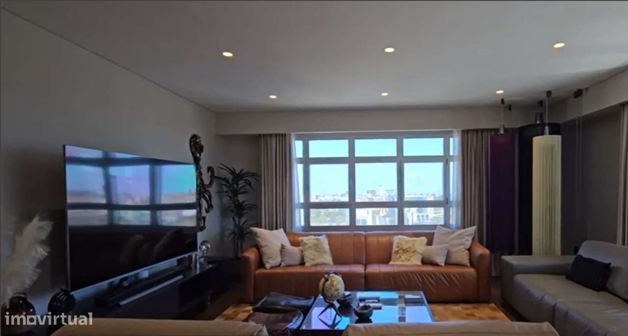Apartamento T3 Torres de Lisboa-10