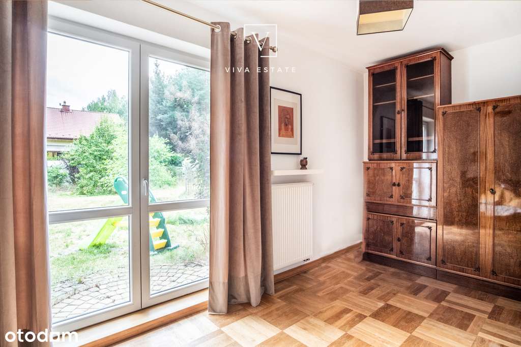 Rodzinny dom w otoczeniu zieleni-8