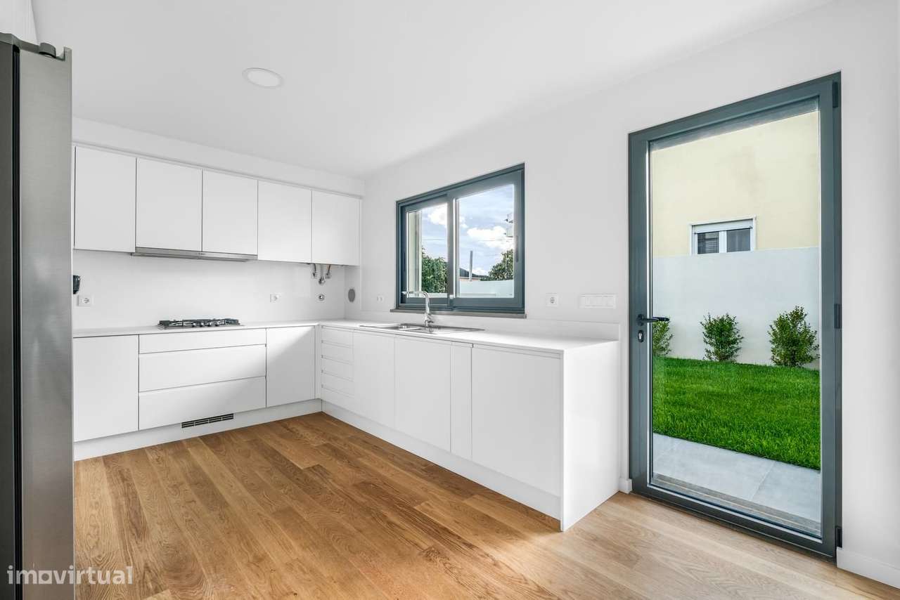 Moradia em Banda T4 novo, Bicesse, Cascais - Grande imagem: 4/41