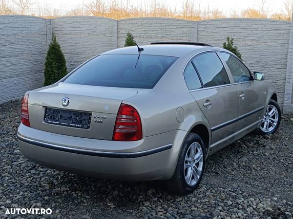 Skoda Superb - 4