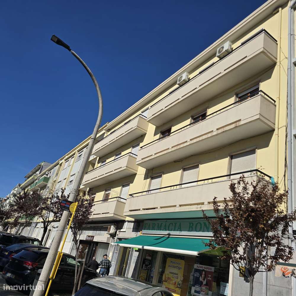 T4/T3 Renovado no Bairro do Liceu-54