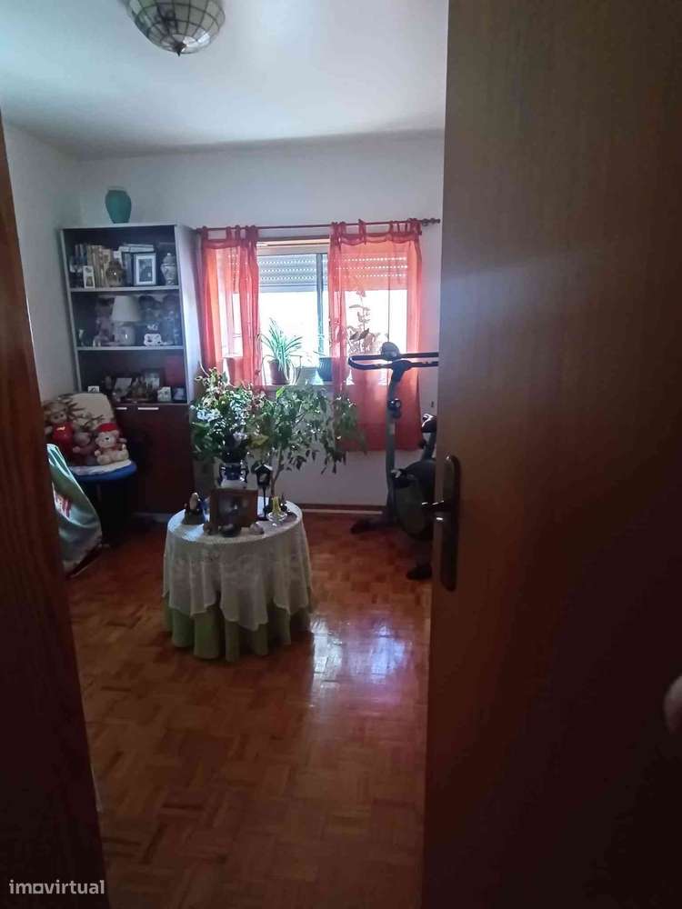 T3 com 2 casas de banho, pronto a habitar em Almada-8