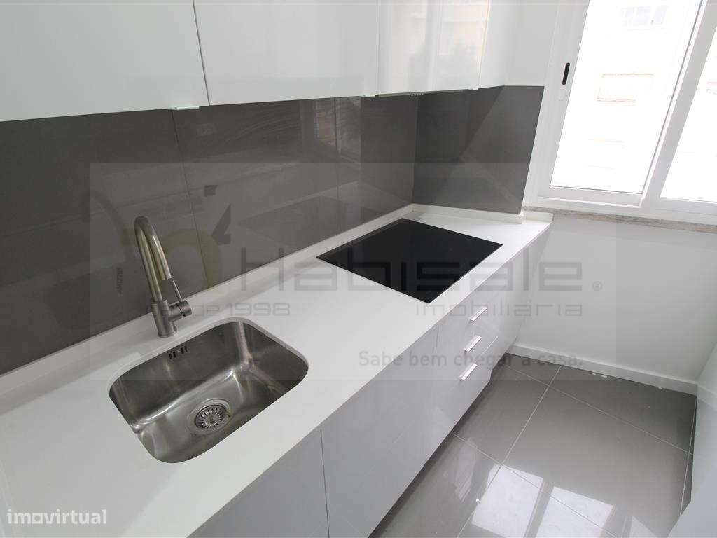 T3 totalmente remodelado com varanda - Grande imagem: 4/12