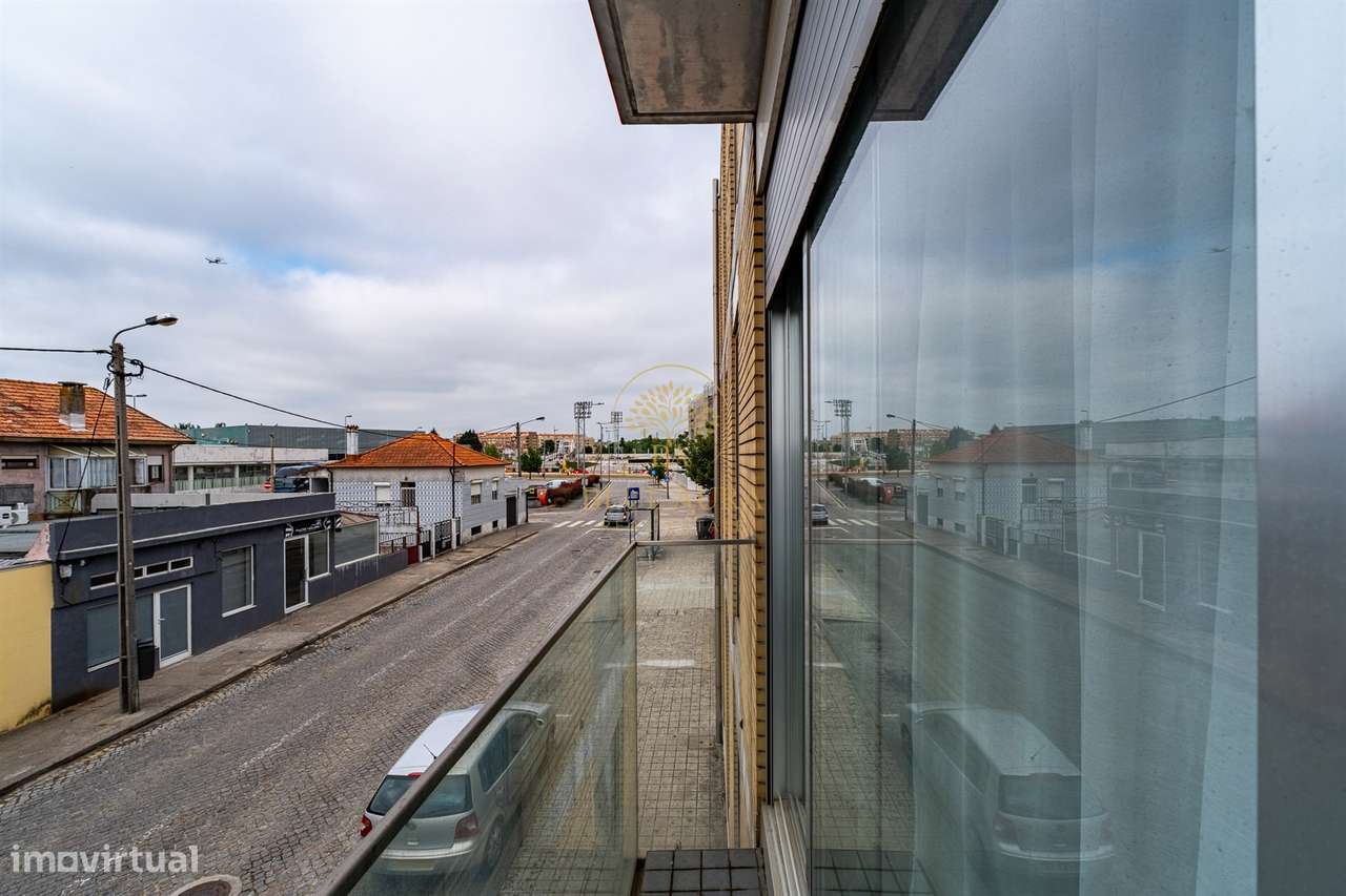 T2 Matosinhos, Quinta Seca, com duas boxs fechadas.-12