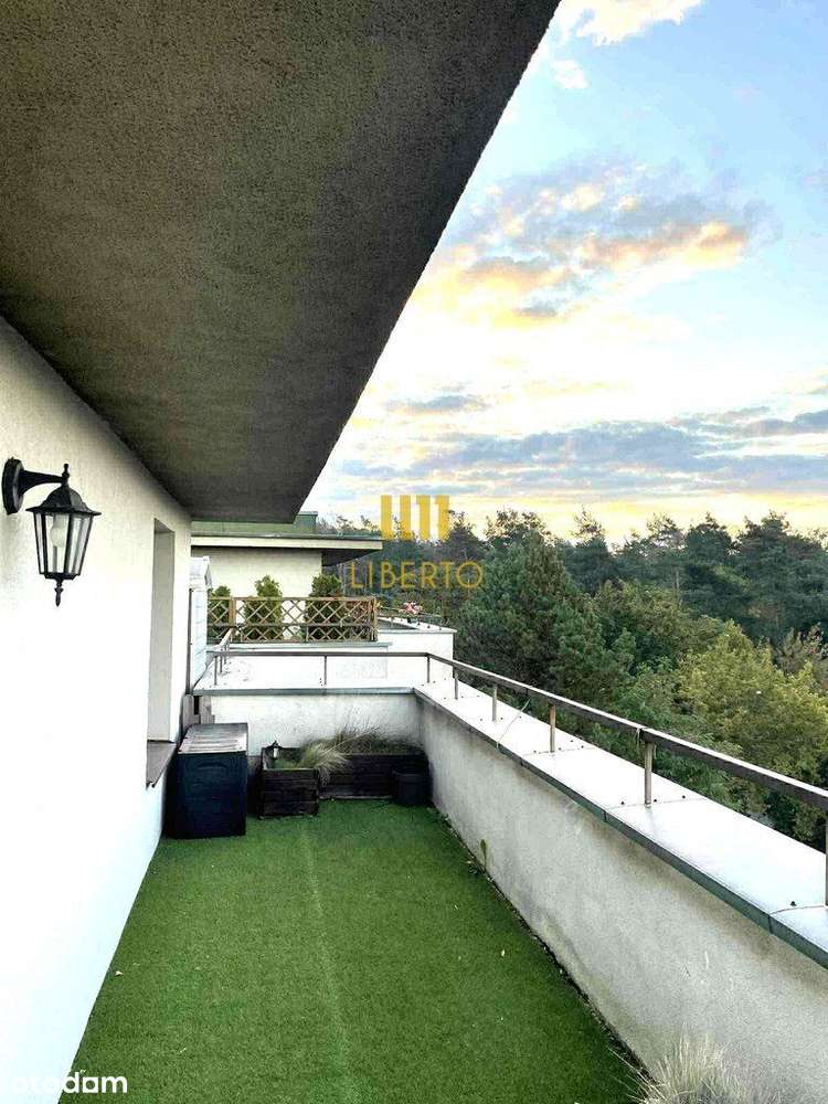 Dwupoziomowe z widokiem na las - taras 130 m2-12