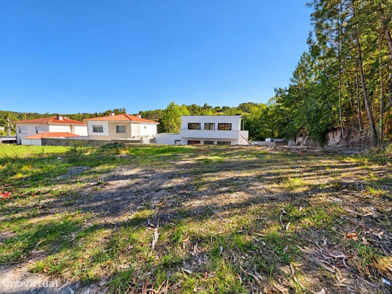 Lote de Terreno com 500m2 e Projeto Aprovado em Rendufe, Guimarães-1