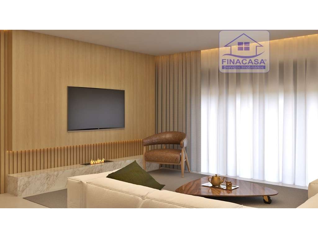 Moradia Isolada em fase de renovação/ remodelação com piscina e jar...-20