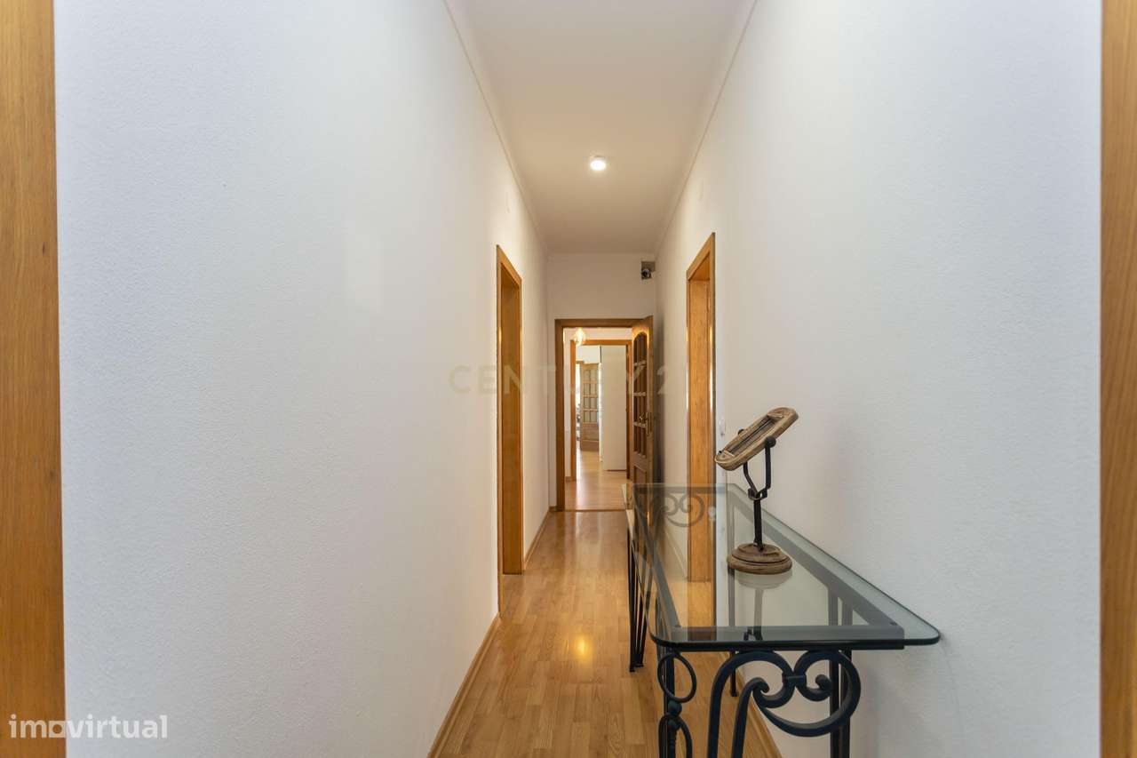 Moradia T5 com Piscina em Poceirão, Palmela-18