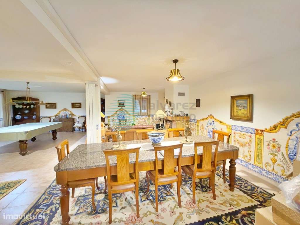 Moradia V5 com terreno com 2075m2, vista de mar-57