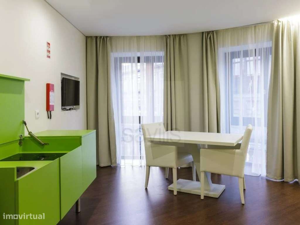 Prédio na Rua Fernandes Tomás em Alojamento Local - Grande imagem: 4/20