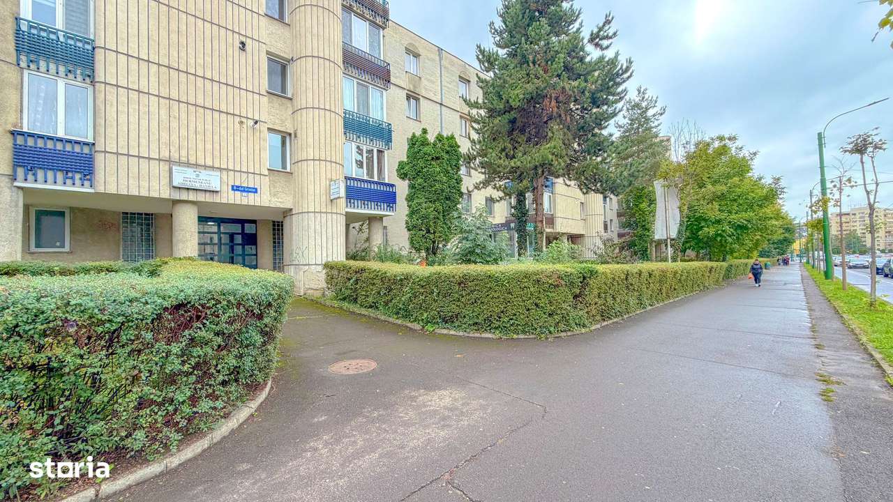 Apartament unic cu 7 camere, 3 balcoane, 3 bai, 2 parcari, 2 beciuri-15