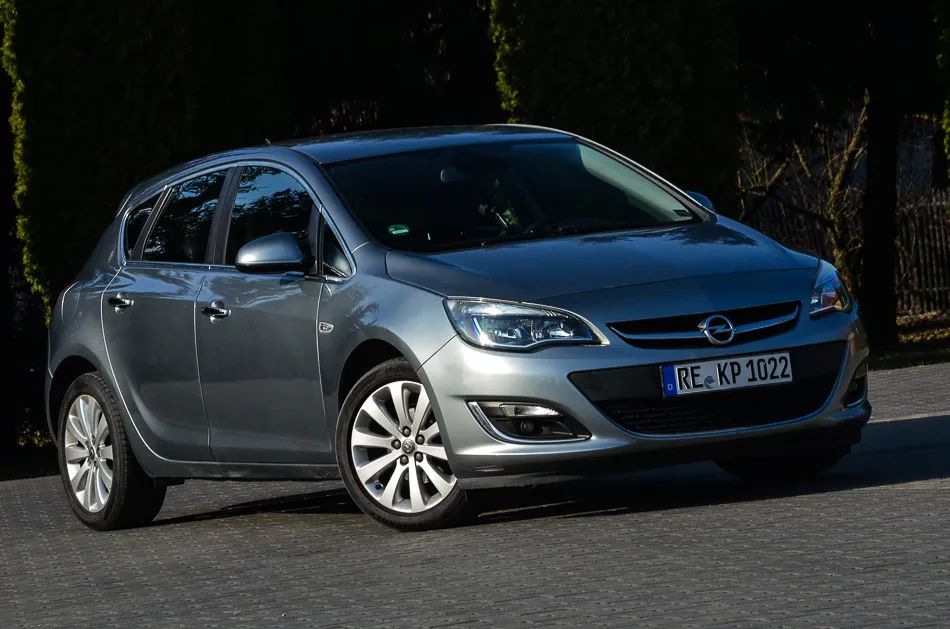 Opel Astra J 1.4 Turbo Cosmo 2013