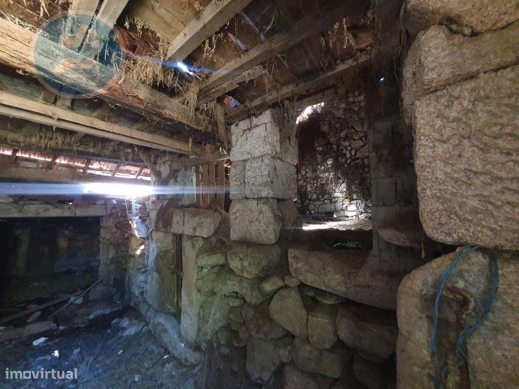 Casa em pedra para restauro em Vila Boa- Cabeceiras de Basto-8