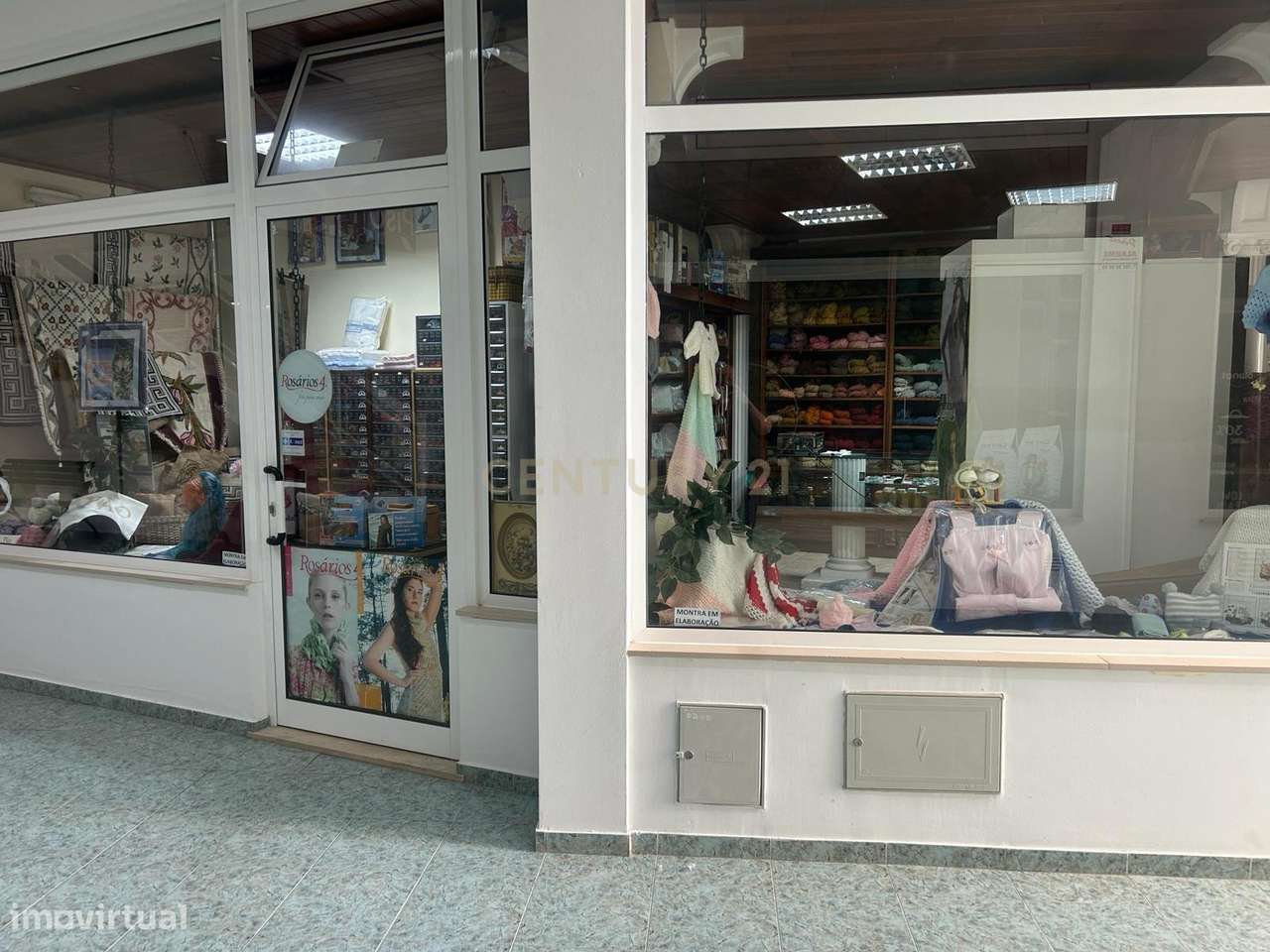 Loja para Venda no Centro Comercial Nazaré - Grande imagem: 3/13