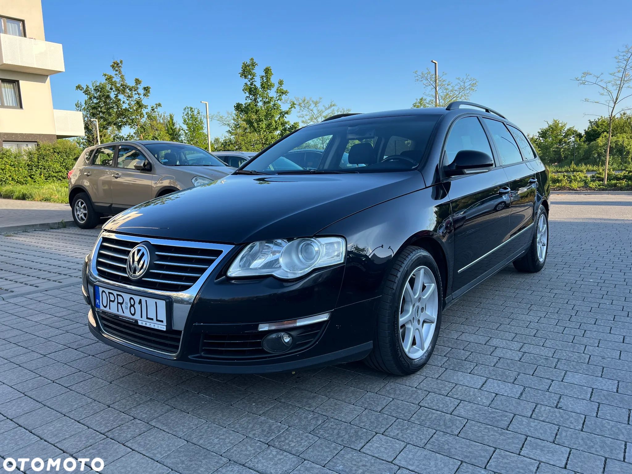 Volkswagen Passat - 1