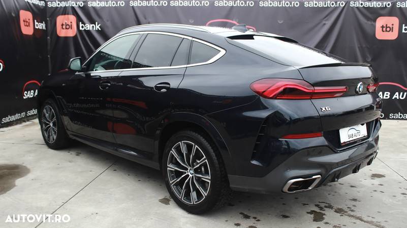 BMW X6 M M50i - 26