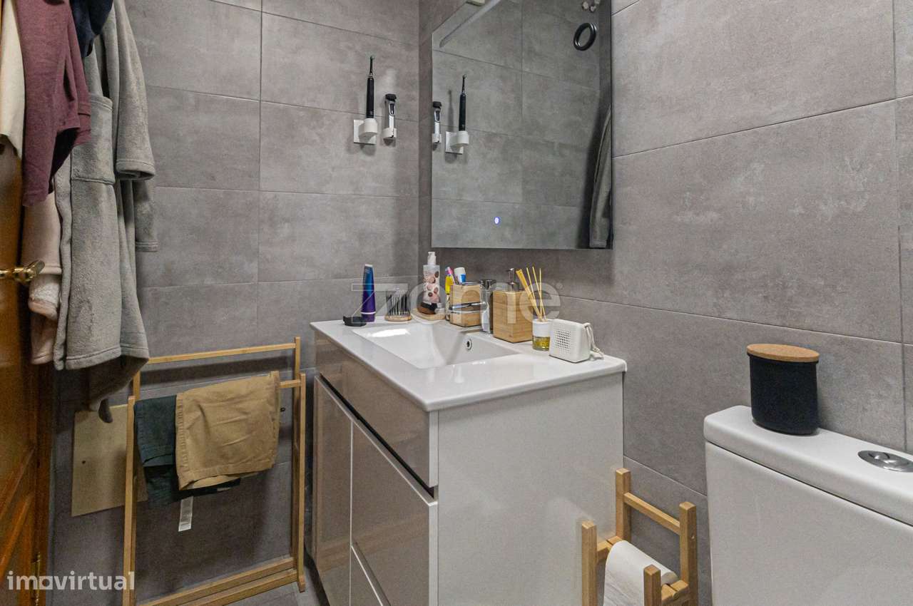 Apartamento T2 à venda na Rua Holanda-8