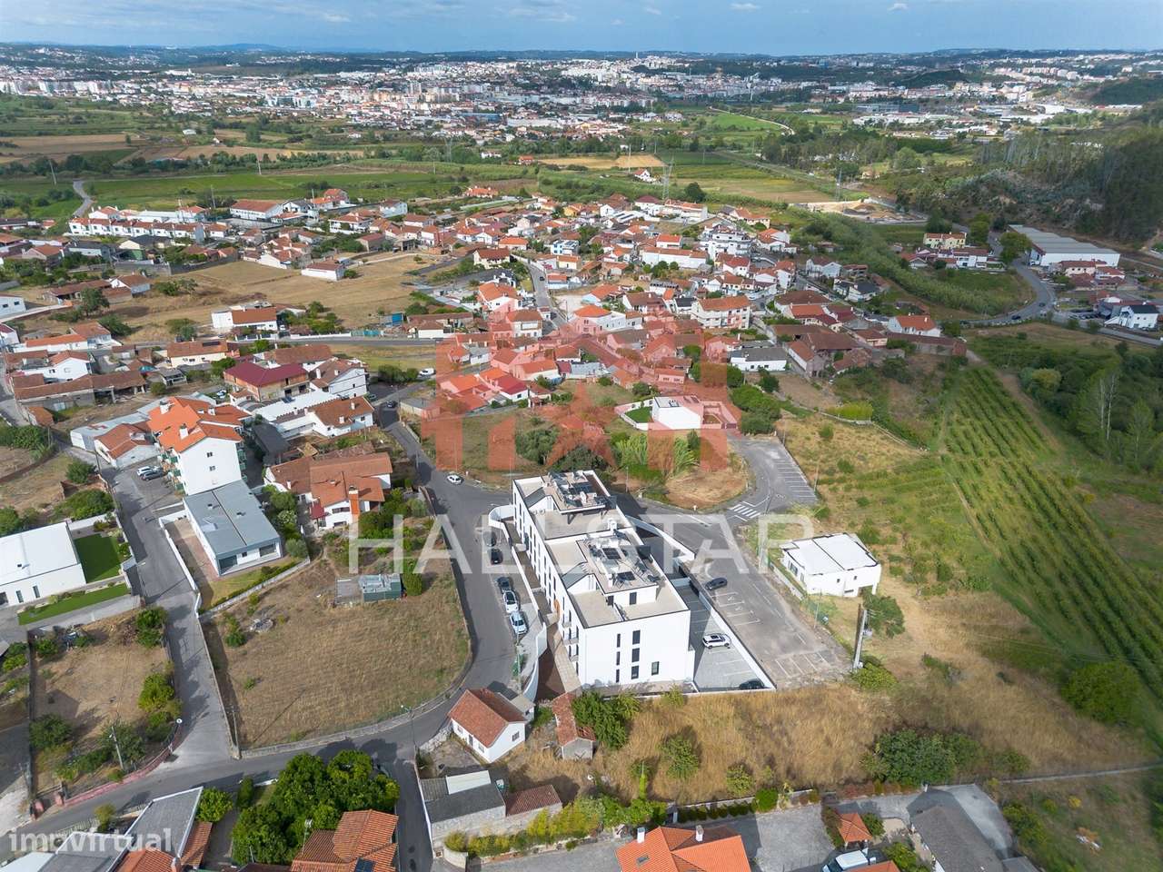 Apartamento T1 / Cozinha Equipada / Barosa-33