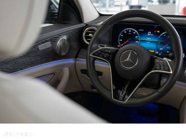 Mercedes-Benz E 300 de 4Matic 9G-TRONIC Exclusive - 30