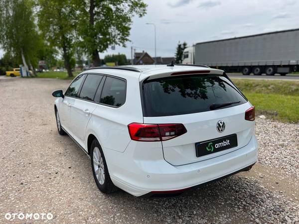 Volkswagen Passat 2.0 TDI EVO Essence - 8