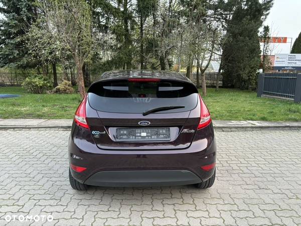 Ford Fiesta 1.6 TDCi DPF Ghia - 5