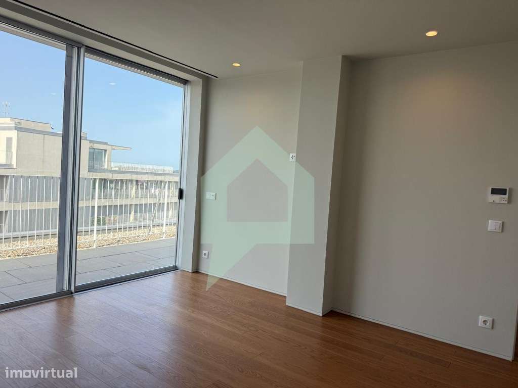 Apartamento T4 com vistas únicas em Barcelinhos, Barcelos.-16