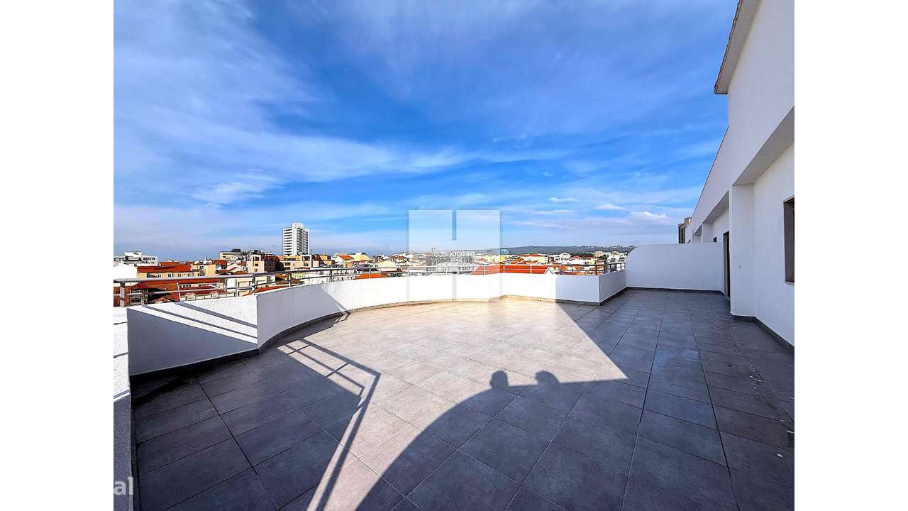 T0 NOVO c/ Terraço no Bairro Novo-6