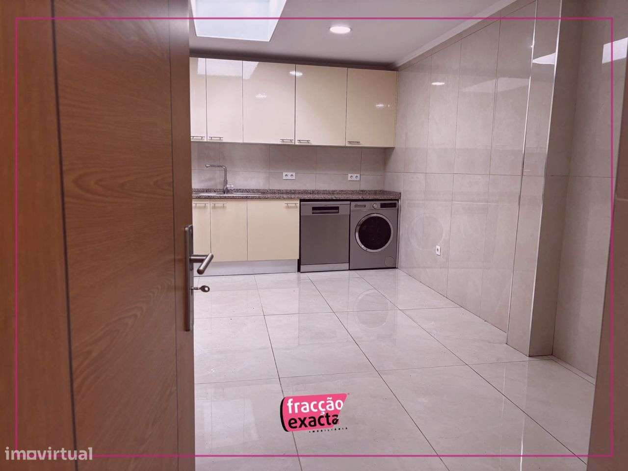 Moradia T2, Porto, Porto - Grande imagem: 2/17