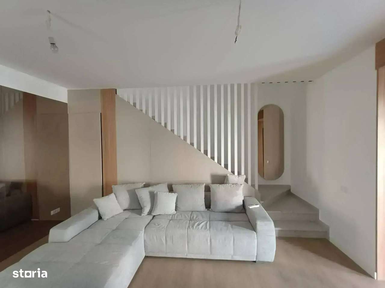 Spatiu, liniste si o curte numai a ta! Duplex elegant-7