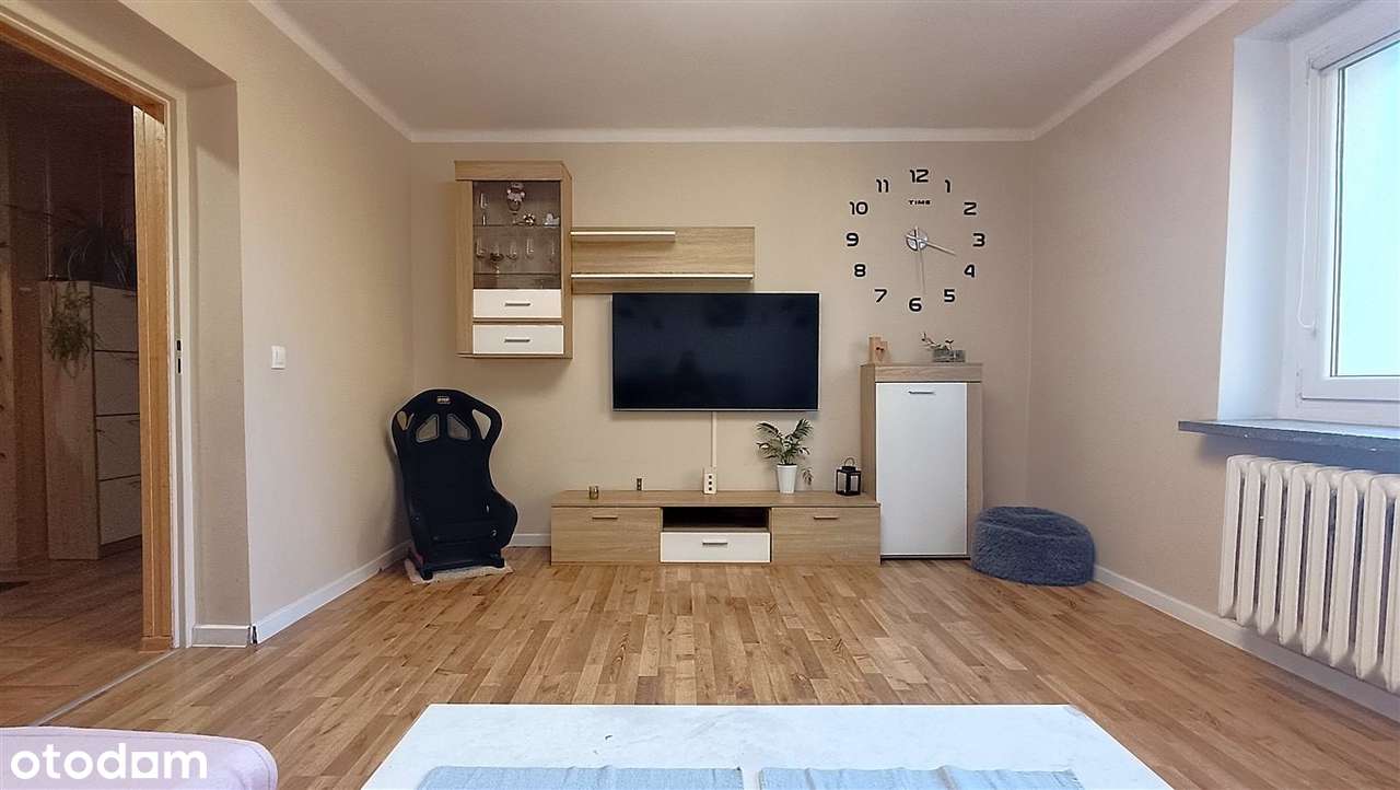 Duże dwupokojowe mieszkanie w ustronnym miejscu!-4