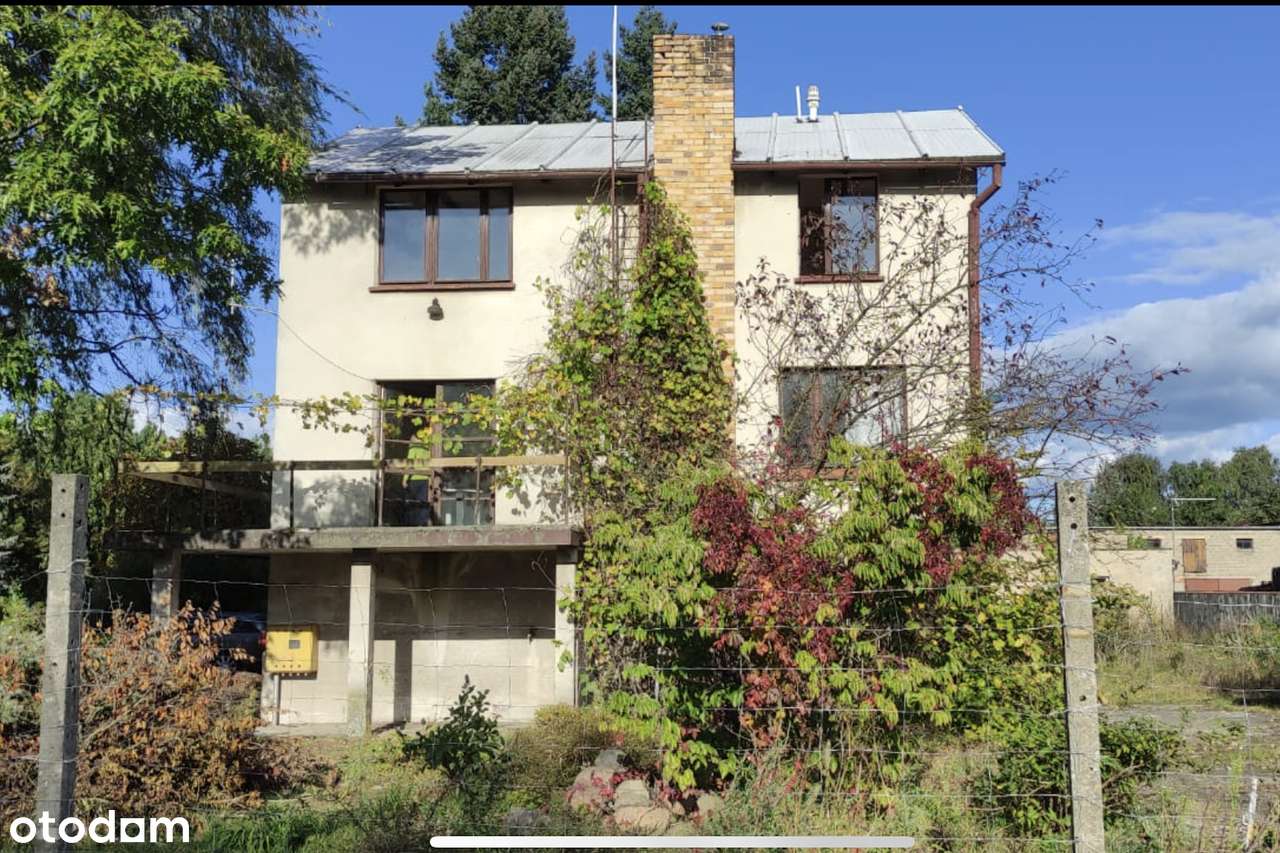 Działka narożnikowa z potencjałem w pobliżu lasu-18