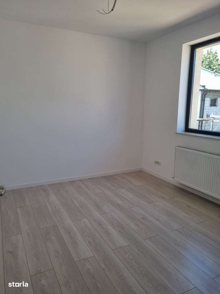 Vanzare Vila Bragadiru 4 camere - Imagine principală: 3/11