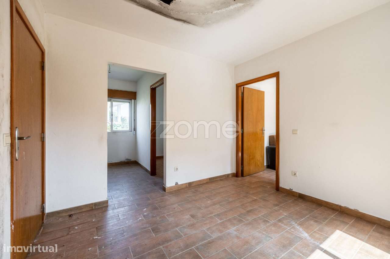 Moradia T2 || Para Reconstrução || Lote com 1.075m2-10