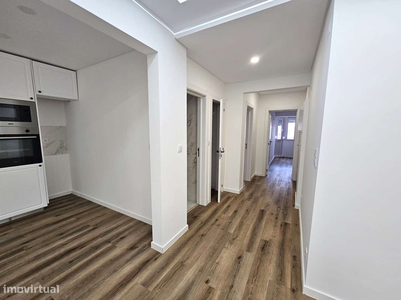 Apartamento T2 Remodelado, Águas Livres. - Grande imagem: 4/11