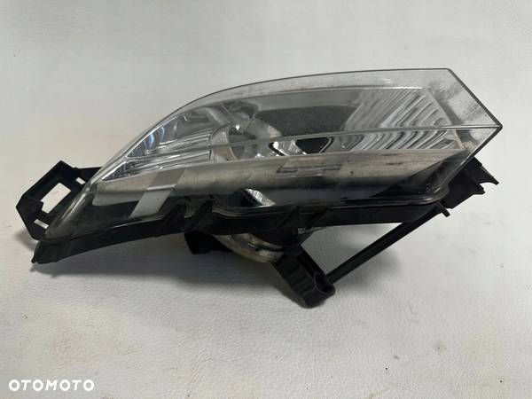 Opel Insignia halogen przedni prawy - 2